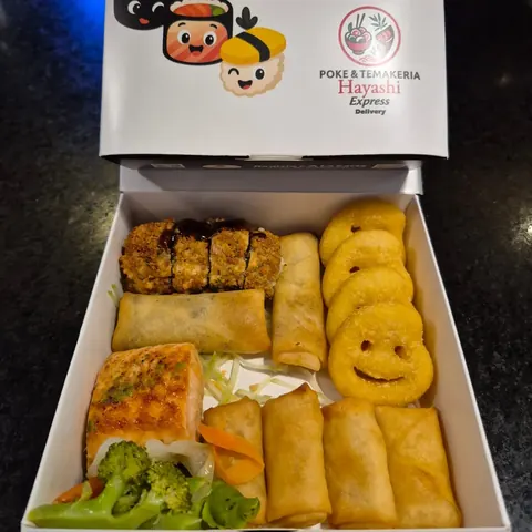 Combo criança frituras + hot rolls