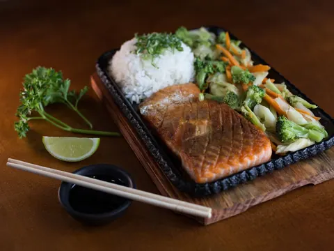 Teppanyaki de Salmão